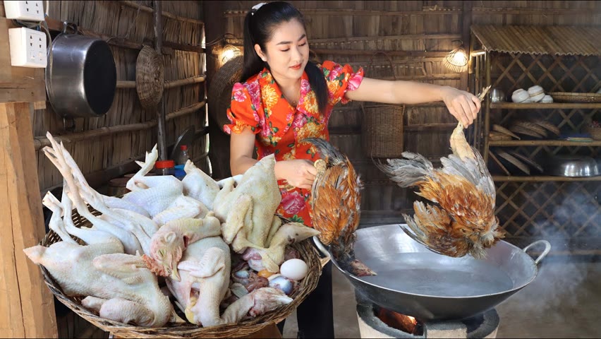 Countryside Life TV : Mother and daughter use chicken for cooking - Countryside food cooking